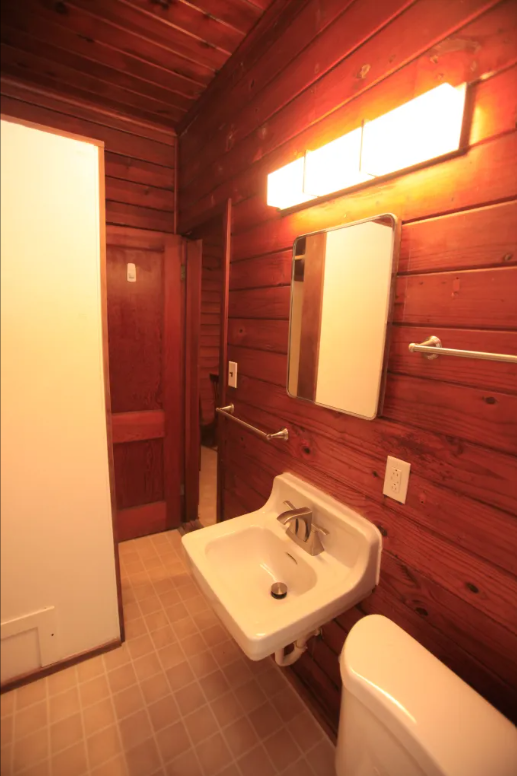 507-7 bathroom